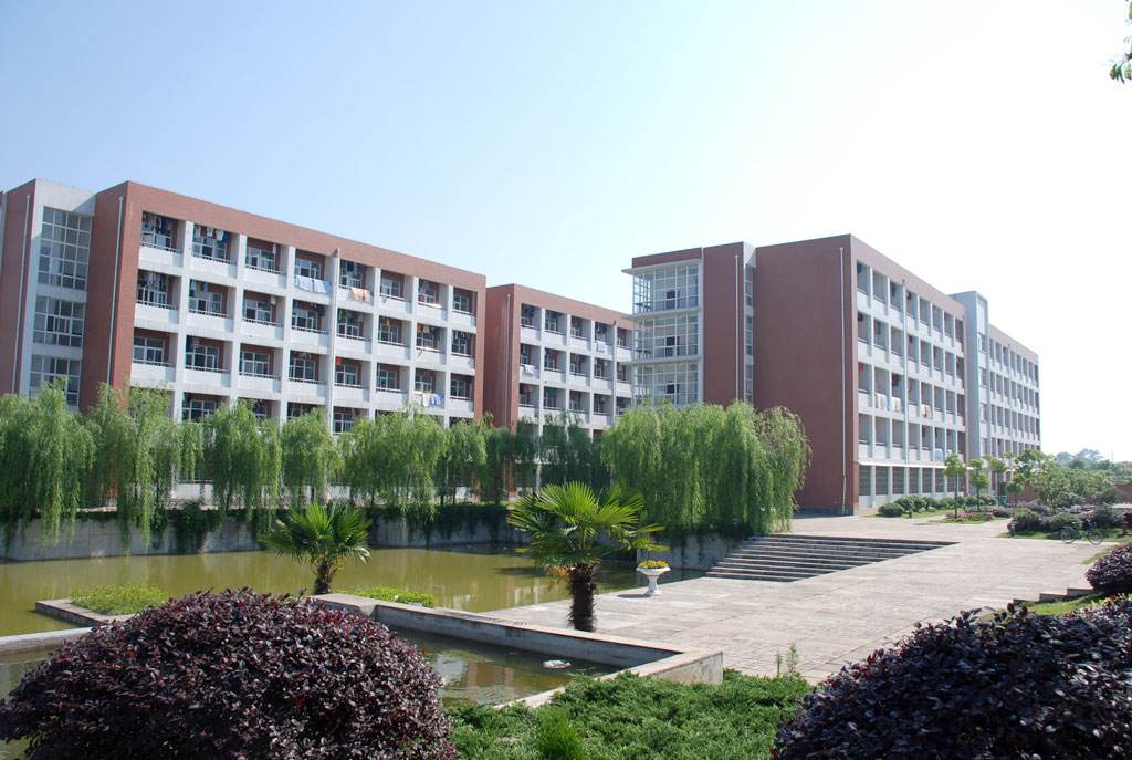 ³ɽ���߳�����ѧ��Ŀ